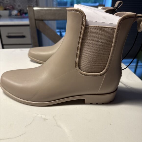 A New Day Women's Taupe Chelsea Rain Boots Size 9 Waterproof - Picture 4 of 11